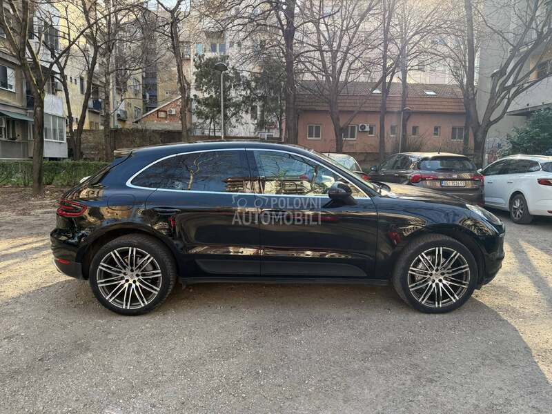 Porsche Macan S