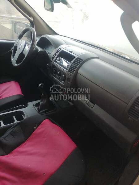 Nissan Navara 