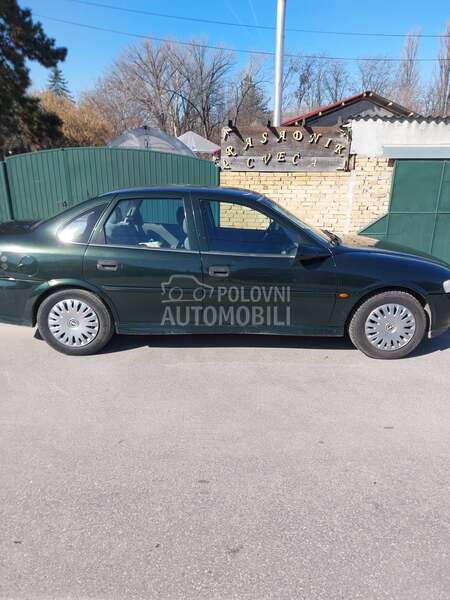 Opel Vectra B 1.8