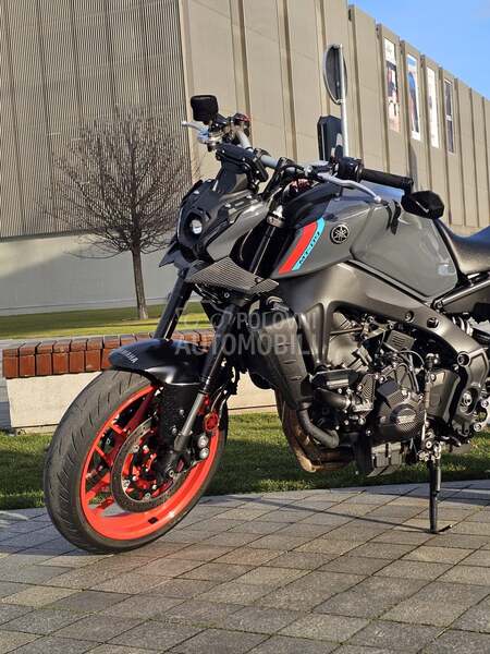 Yamaha mt 09