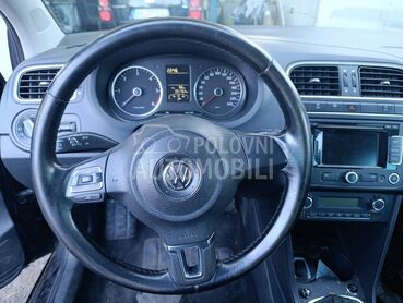 volan sa komandama za Volkswagen Polo od 2010. do 2015. god.