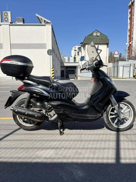 Piaggio Beverly 400