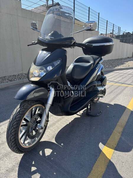 Piaggio Beverly 400