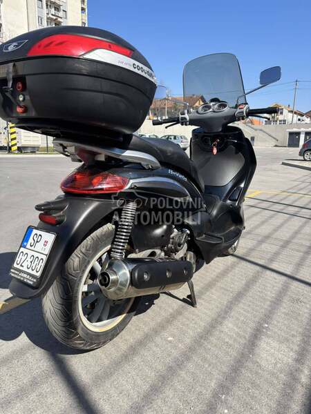 Piaggio Beverly 400