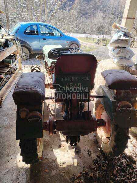 Tomo Vinković traktor