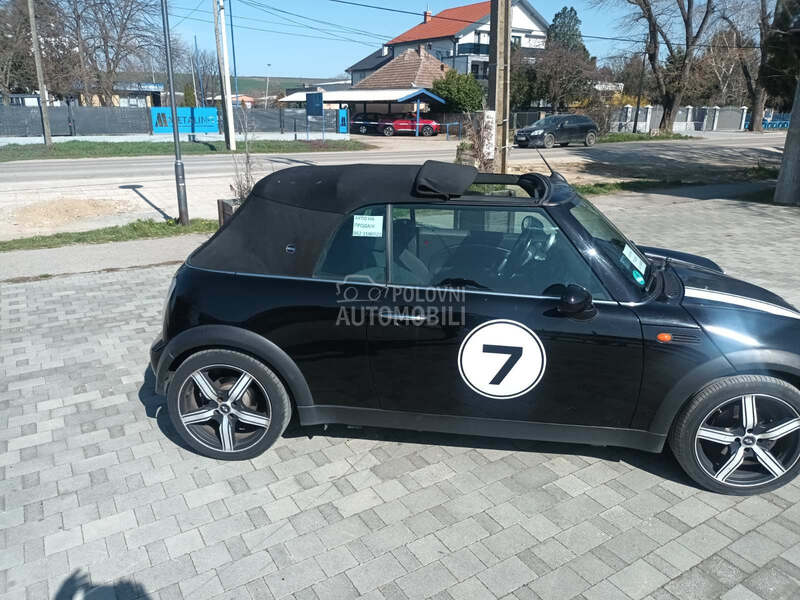 MINI One 