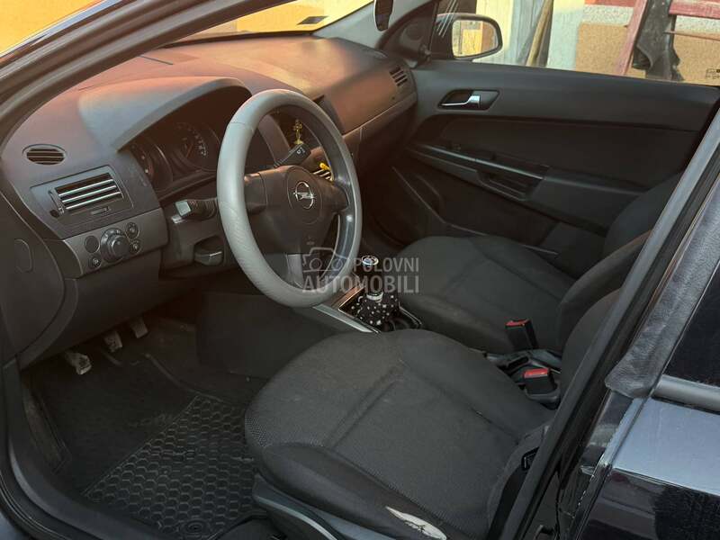 Opel Astra H 1.7 cdti