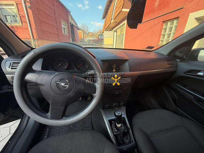 Opel Astra H 1.7 cdti