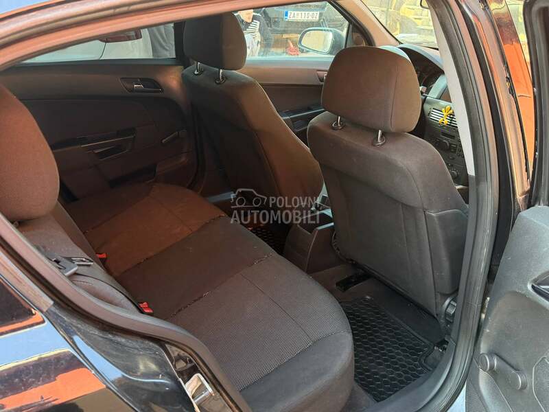 Opel Astra H 1.7 cdti