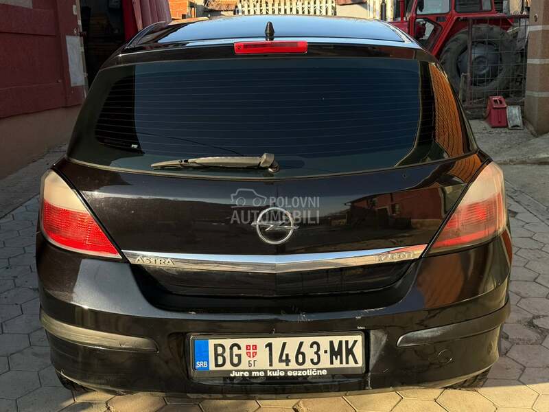 Opel Astra H 1.7 cdti