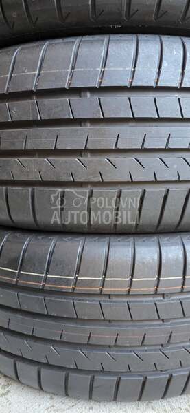 Bridgestone 235/50 R19 Letnja