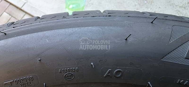 Bridgestone 235/50 R19 Letnja