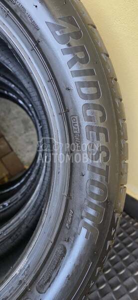 Bridgestone 235/50 R19 Letnja
