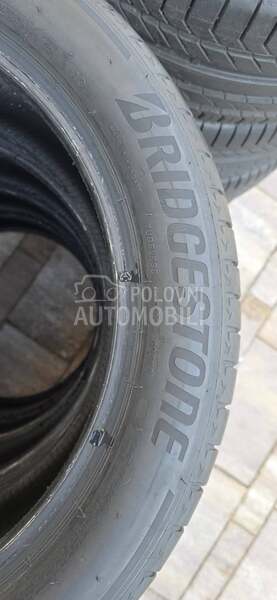 Bridgestone 235/50 R19 Letnja