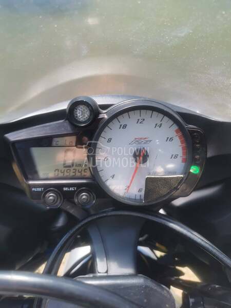 Yamaha yzf r6