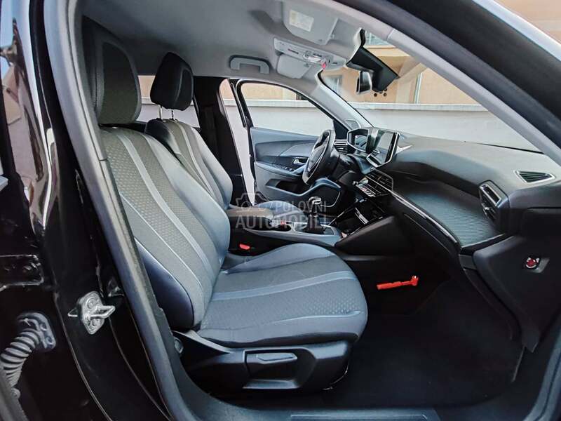 Peugeot 2008 VIRTUAL