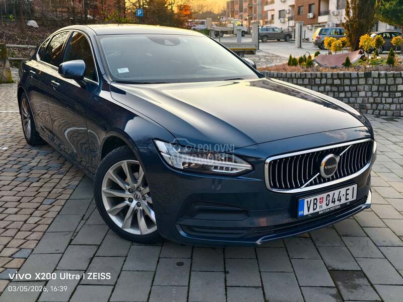 Volvo S90 