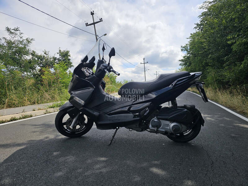 Gilera Nexus