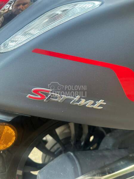 Vespa Sprint 50