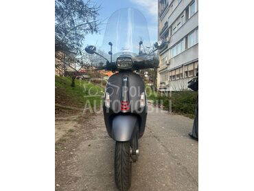 Vespa Sprint 50