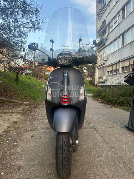 Vespa Sprint 50