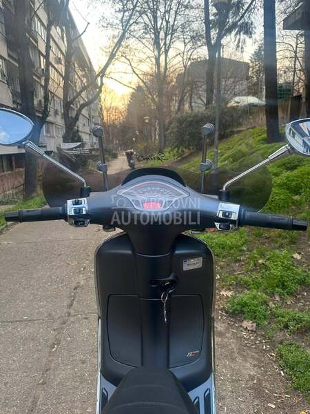Vespa Sprint 50