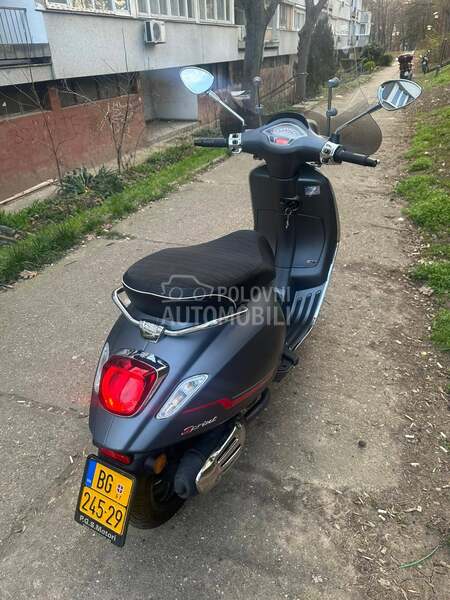 Vespa Sprint 50
