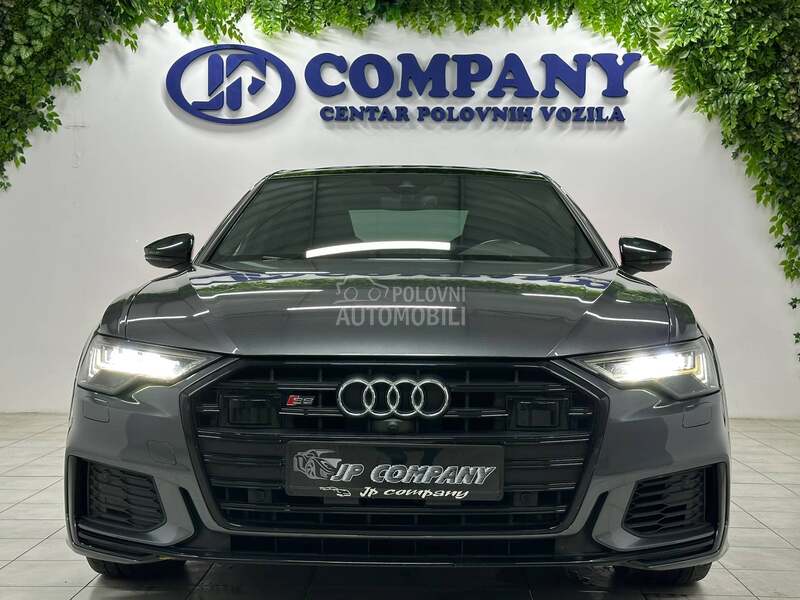 Audi S6 