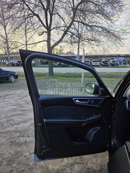 Ford S-Max SALON.SWIS