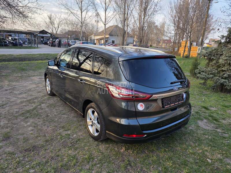 Ford S-Max SALON.SWIS