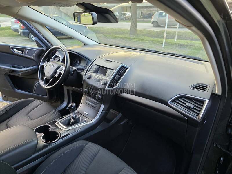 Ford S-Max SALON.SWIS