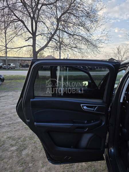 Ford S-Max SALON.SWIS