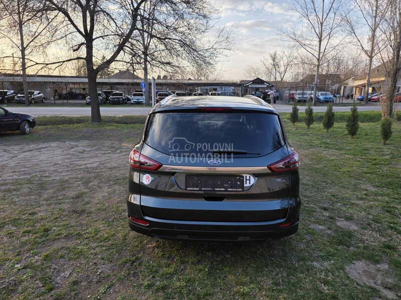 Ford S-Max SALON.SWIS