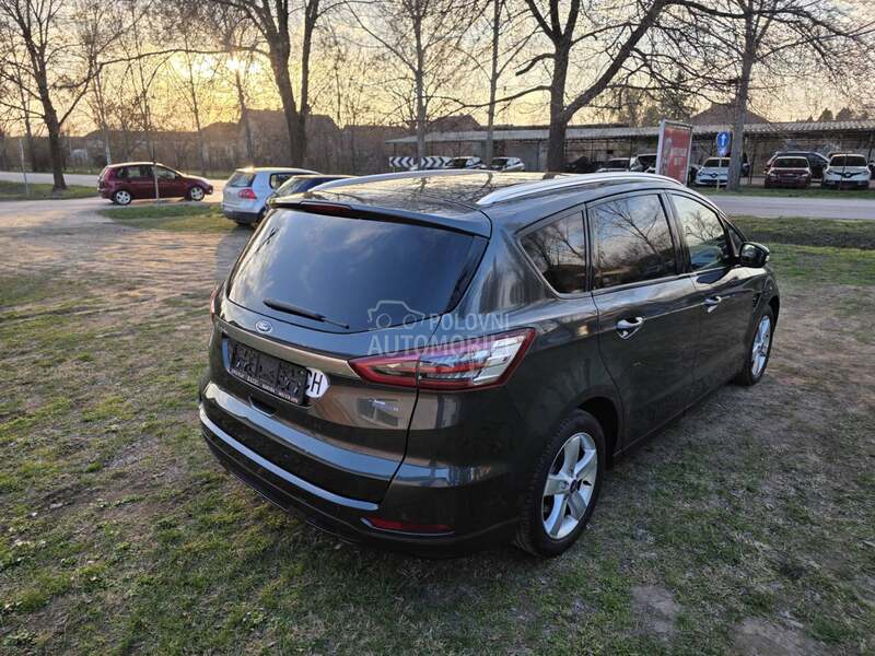 Ford S-Max SALON.SWIS