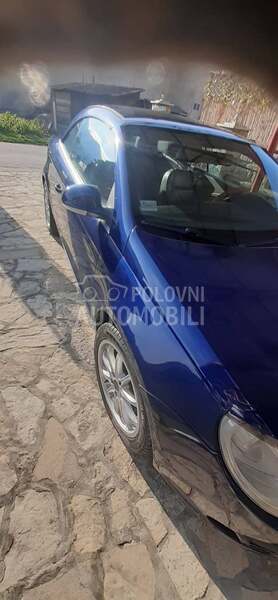 Volkswagen EOS 