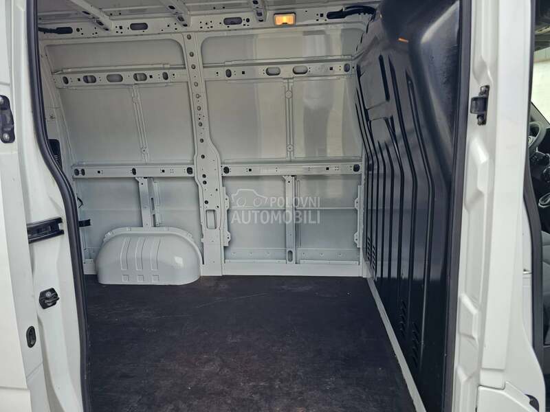 Renault Master 2.3dci 130