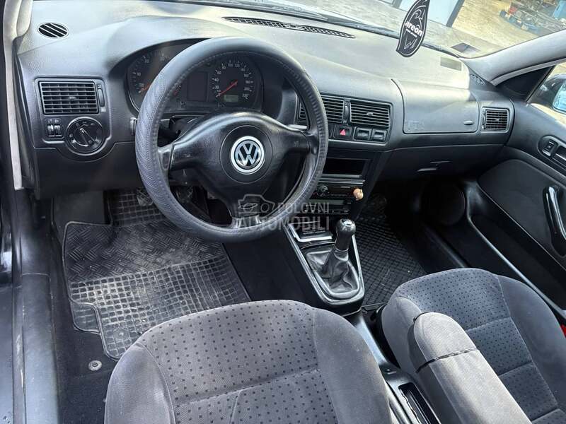 Volkswagen Golf 4 