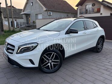 Mercedes Benz GLA 200 D AMG LINE KAM LED