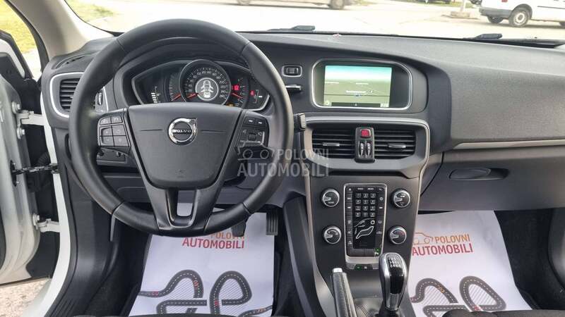Volvo V40 1.6 D2
