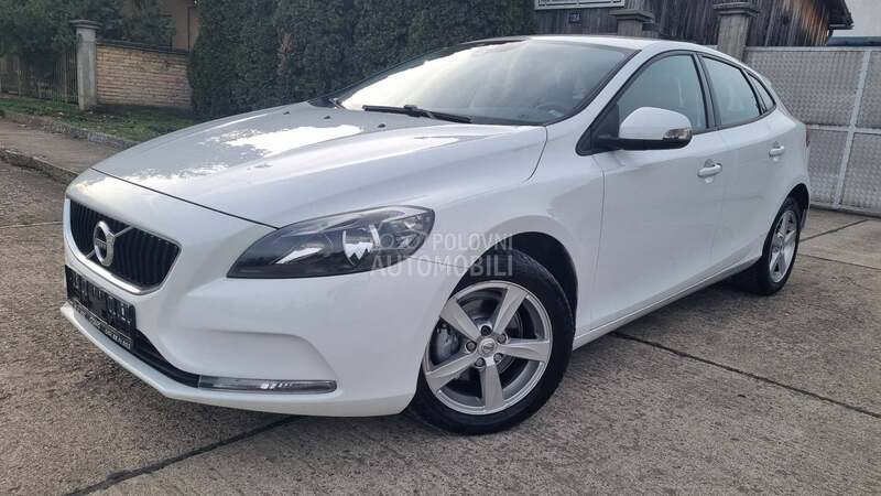 Volvo V40 1.6 D2