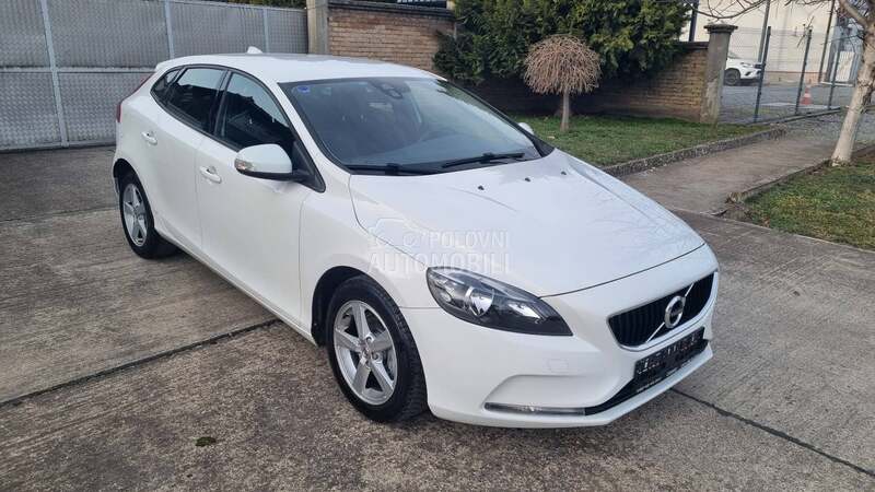 Volvo V40 1.6 D2