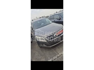 Prednji branik za Volkswagen Tiguan od 2008. do 2012. god.