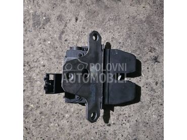 Brava gepeka za Ford Focus od 2008. do 2011. god.