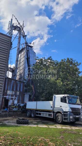 Mercedes Benz Axor Kran