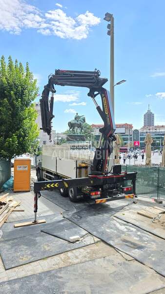 Mercedes Benz Axor Kran