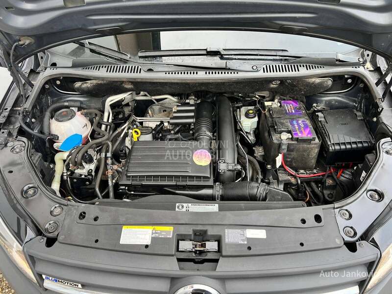 Volkswagen Caddy Maxi M E T A N