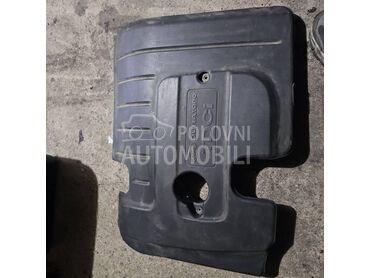 Poklopac motora za Ford Focus od 2008. do 2011. god.