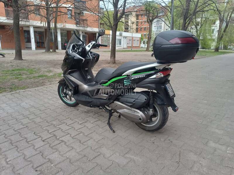Kawasaki J300 HITNO
