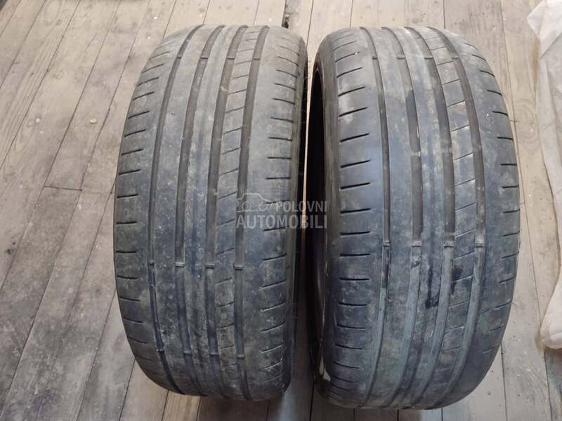 Dunlop 225/45 R19 Letnja