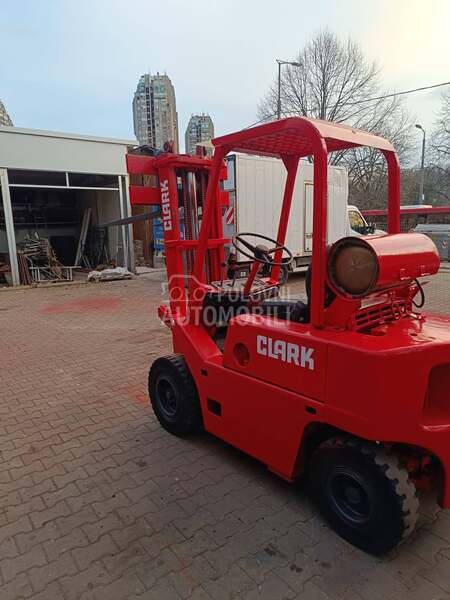 Clark C 500 Gas
